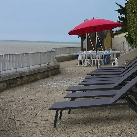 En Front De Pour Famille : Molene *